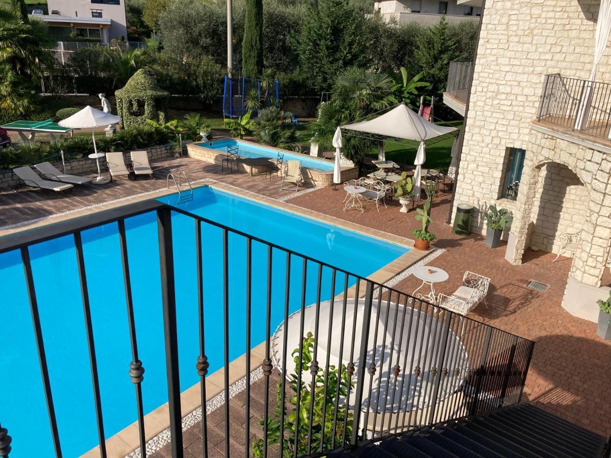 Residence Segattini Riva del Garda Exterior foto